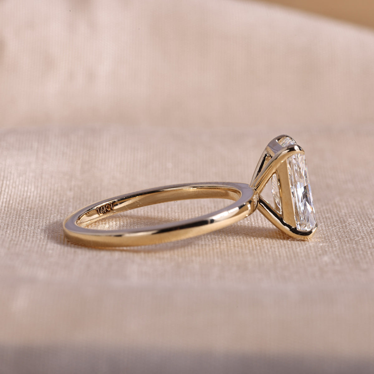 Radiant Cut Lab Grown Diamond Solitaire Engagement Ring with Claw Prongs – 14K Yellow Gold, 2.0 Carat